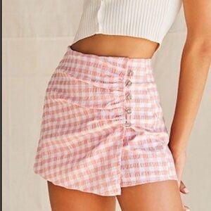 XS pink and white plaid mini skort